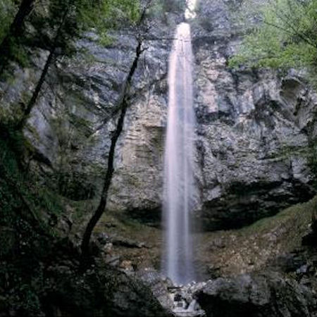 Wasserfall - Kapelle